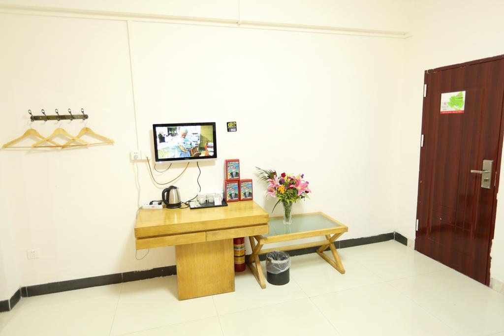Guangzhou Airport Voyage Service Apartment Baiyun Airport Room photo